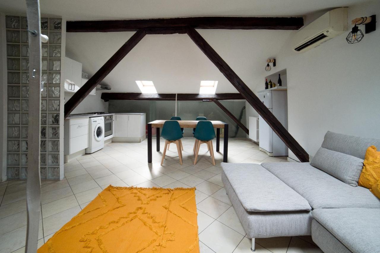 Hbhall Navigli 30 Apartment มิลาน ภายนอก รูปภาพ