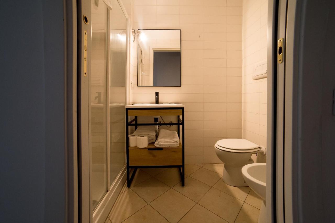 Hbhall Navigli 30 Apartment มิลาน ภายนอก รูปภาพ